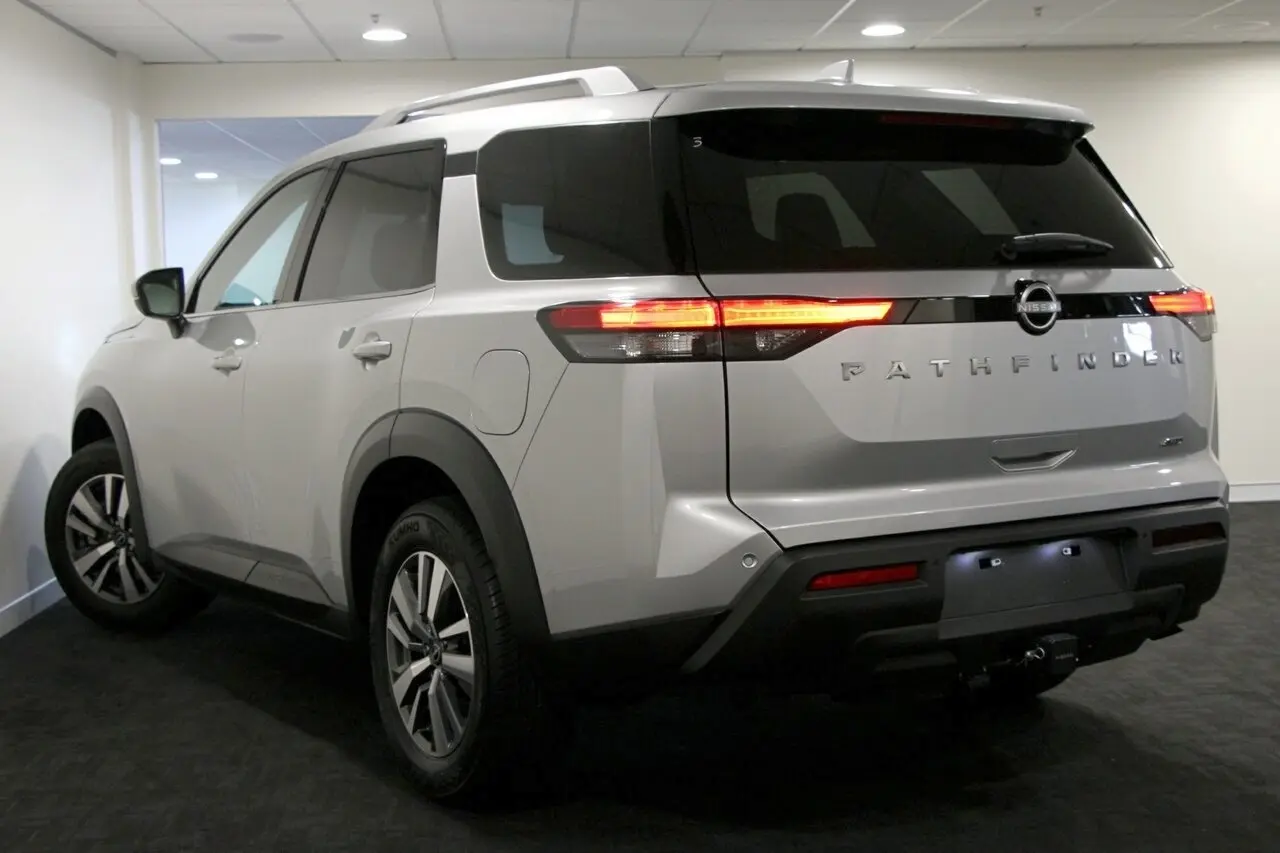 2024 Nissan Pathfinder R53 MY24 TI Silver Sequential Auto Wagon